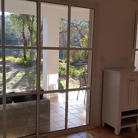 Maison Du Lac Vila Grimaud